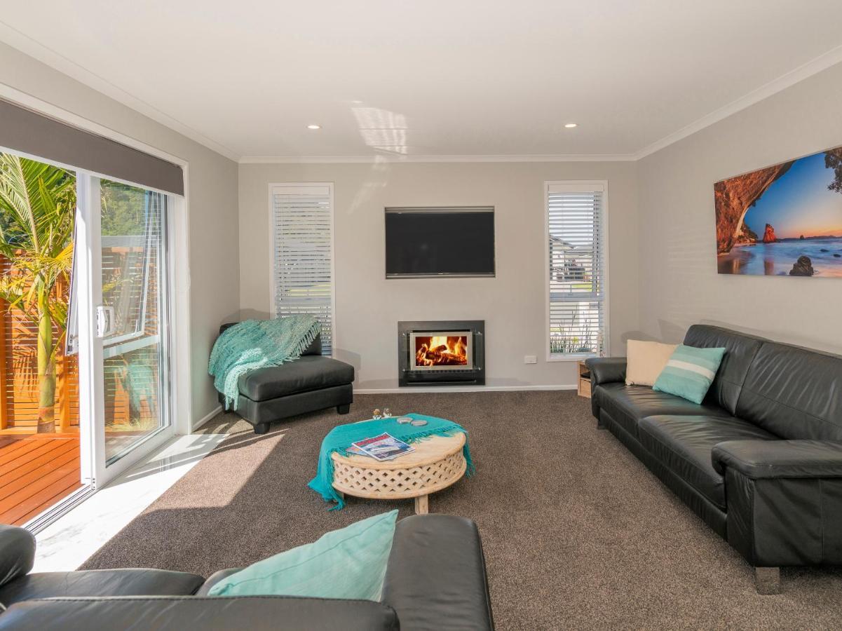 Modern Beach Pad - Whitianga Holiday Home Exterior foto